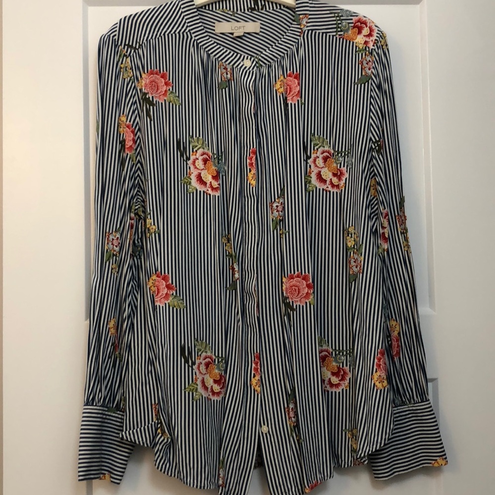 Unique Striped blouse with flowers